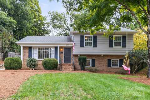 6717 Lancer Drive, Charlotte, NC 28226