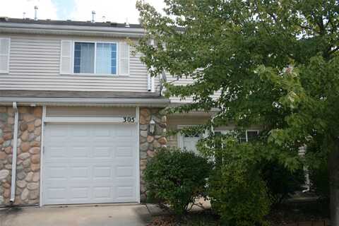 3799 Village Run Drive, Des Moines, IA 50317