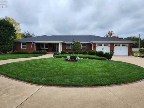 3883 NE Catawba Road, Port Clinton, OH 43452