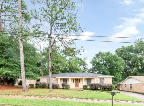 5504 Vanderbilt Drive N, Mobile, AL 36608