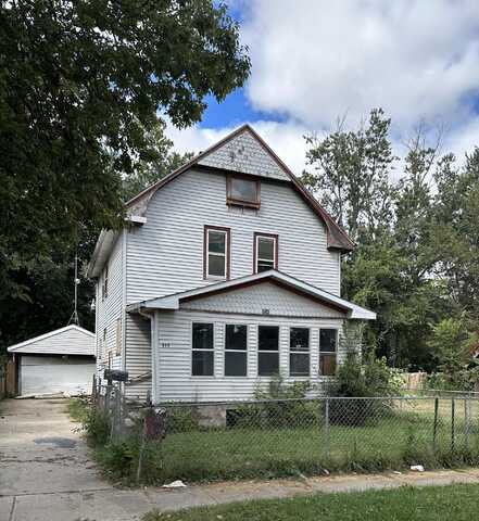 924 Clarence Street, Kalamazoo, MI 49001