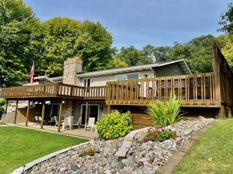 2747 Lakeshore Road, Twin Lake, MI 49457