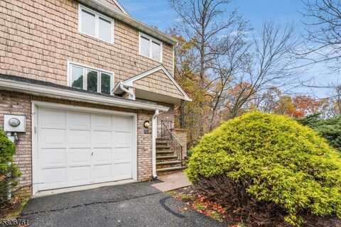 111 Patriots Rd, Whippany, NJ 07950