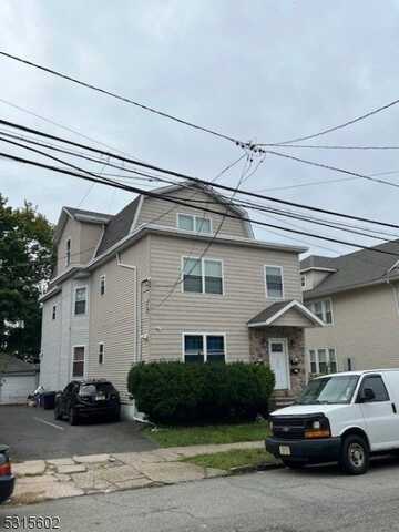 340 17th Ave, Paterson, NJ 07504