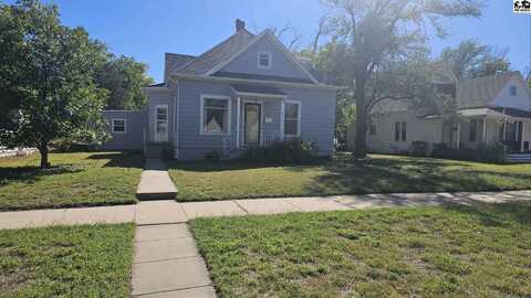 111 W 13th Ave, Hutchinson, KS 67501