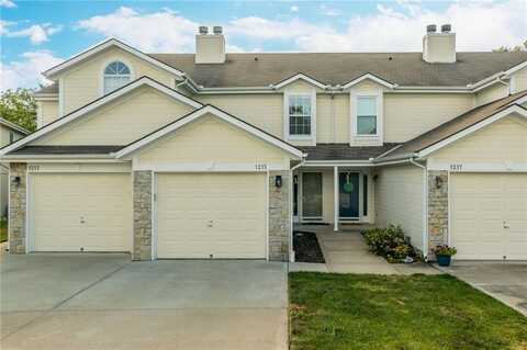 1215 NW Hidden Ridge Circle, Blue Springs, MO 64014