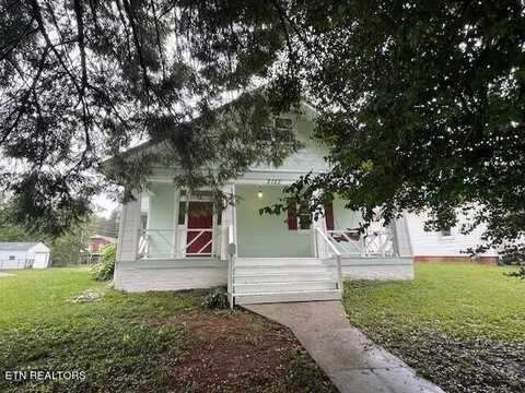 2122 Lawson Ave, Knoxville, TN 37917