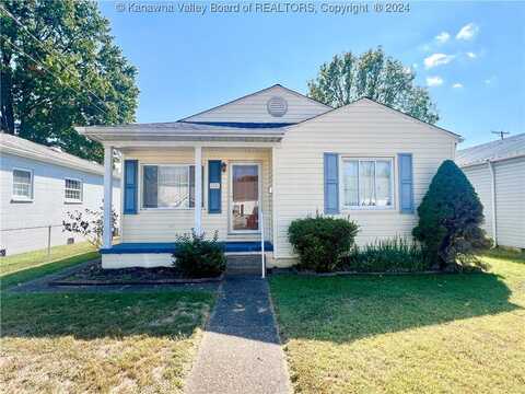 2307 Harrison Avenue, Saint Albans, WV 25177