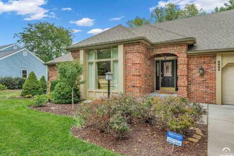 4504 Turnberry Drive, Lawrence, KS 66047