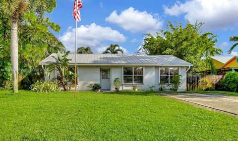 5277 Pine Tree Dr, Delray Beach, FL 33484