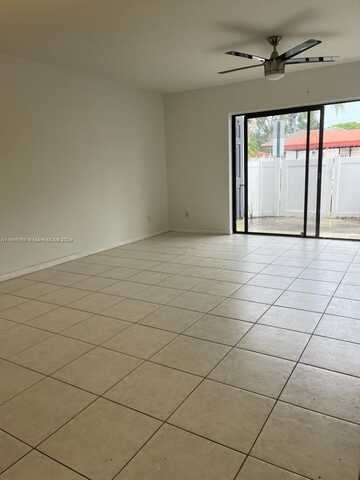 11622 NW 11th, Pembroke Pines, FL 33026