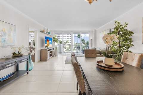 5601 Collins Ave, Miami Beach, FL 33140