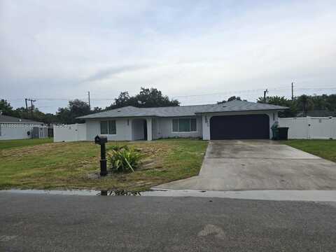 7904 Penny Ln, Fort Pierce, FL 34951