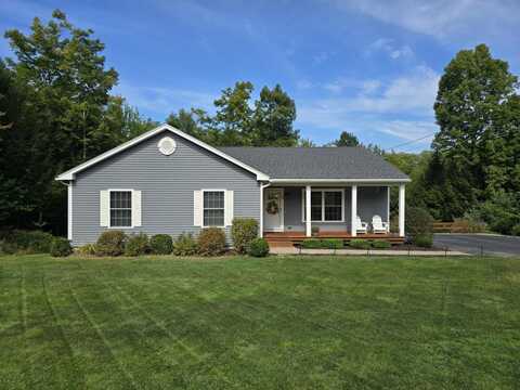 28 Amos Court, Lewiston, ME 04240