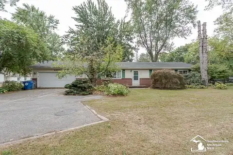 6251 Whiteford Center, Lambertville, MI 48144