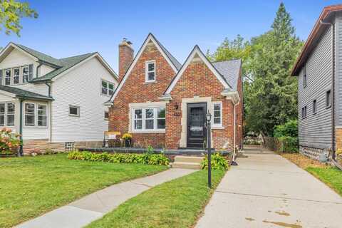 320 E Goulson, Hazel Park, MI 48030