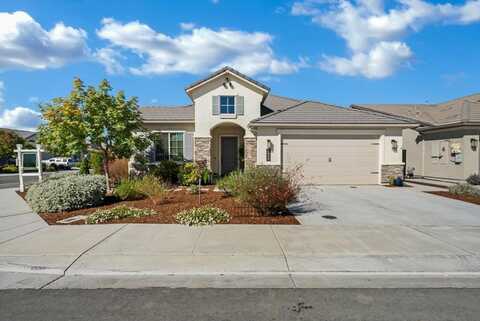 1660 Clover CT, HOLLISTER, CA 95023