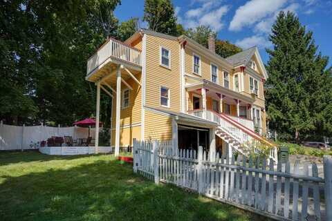 114 Prospect St, Marlborough, MA 01752