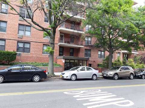 137-05 Franklin Ave, Flushing, NY 11355