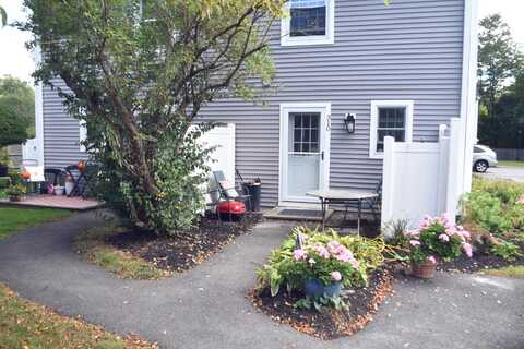 16 Mussey Street, South Portland, ME 04106