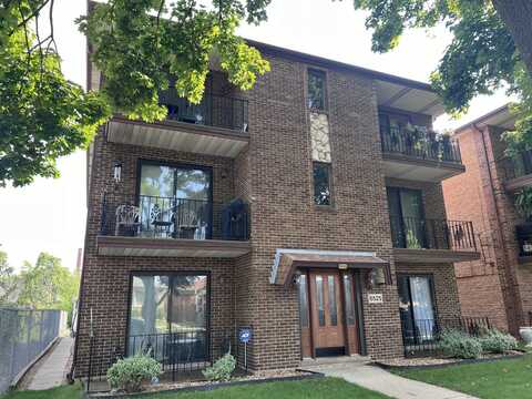 6525 W 64th Place, Chicago, IL 60638