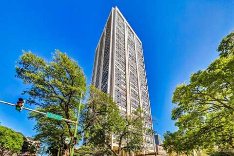 70 W Burton Place, Chicago, IL 60610