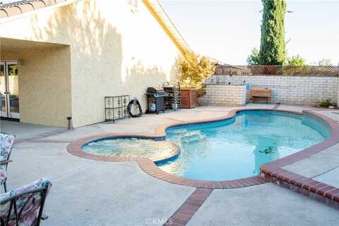 13040 Rain Shadow Road, Victorville, CA 92395