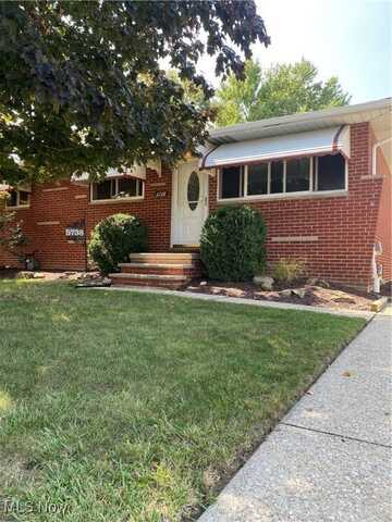 5738 Champaign Avenue, Brook Park, OH 44142