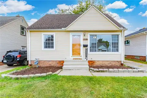 2503 Stanfield Drive, Parma, OH 44134