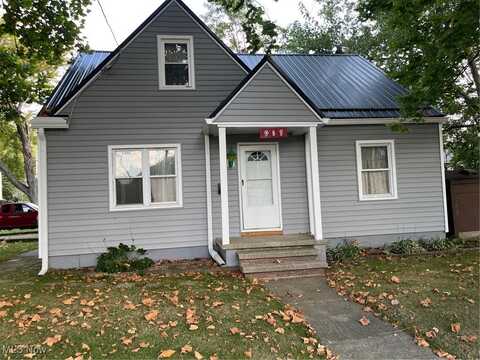 917 Clark Street, Akron, OH 44306