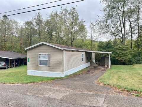 920 Creekside Drive, Newcomerstown, OH 43832