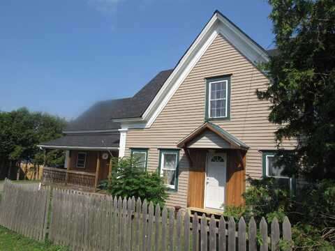 33 Vance Hill Road, Newport, VT 05857