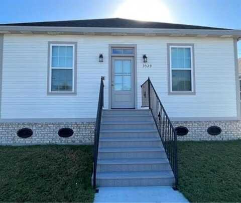 3529 KINGS Drive, Chalmette, LA 70043