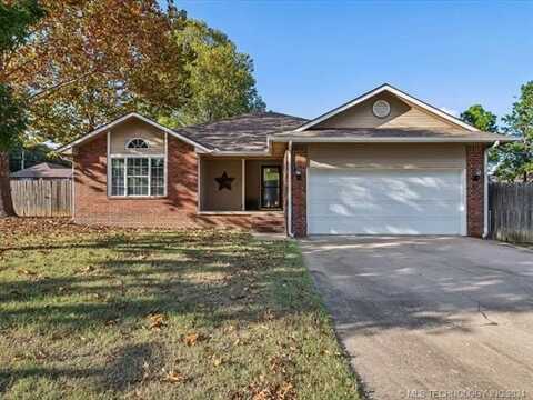 2201 Spring Branch Avenue, Okmulgee, OK 74447