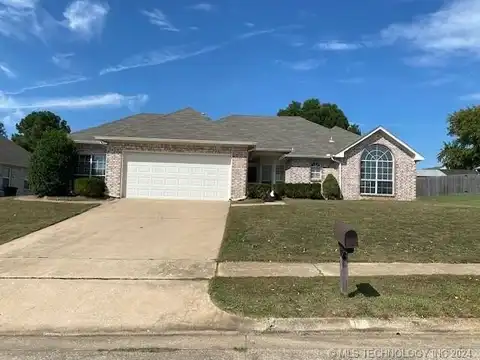 8312 E Lansing Street S, Broken Arrow, OK 74014