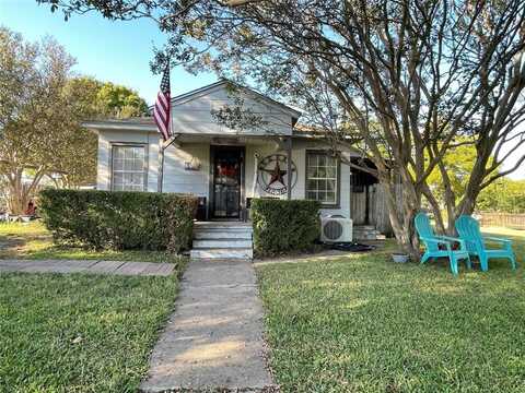 300 E Main Street, Wolfe City, TX 75496