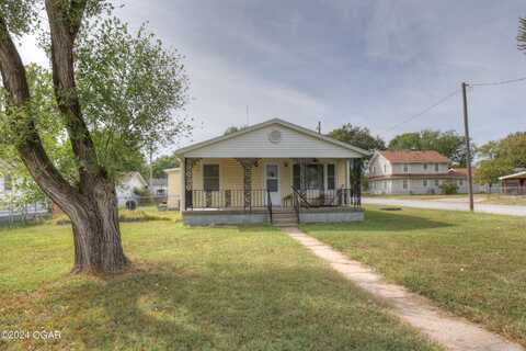 1602 S McKinley Avenue, Joplin, MO 64801