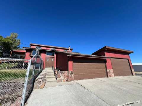 29624 Squire Dr, Hines, OR 97738