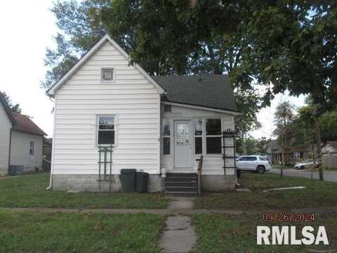 721 N 16TH Street, Herrin, IL 62948