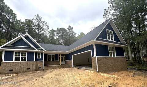 504 Longleaf Drive, West End, NC 27376