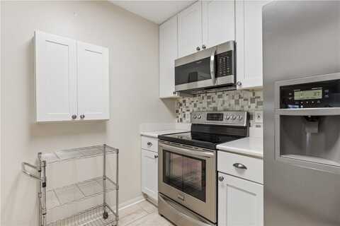 21 Plantation Drive, Vero Beach, FL 32966