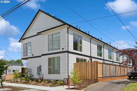 476 NE 73rd, Portland, OR 97213