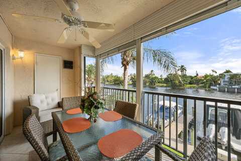 210 Captains Walk, Delray Beach, FL 33483