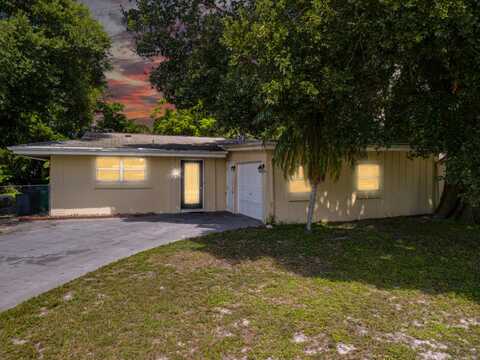 111 NE Lobster Road, Port Saint Lucie, FL 34983