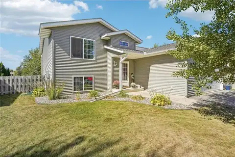 615 Texas Avenue NW, Hutchinson, MN 55350