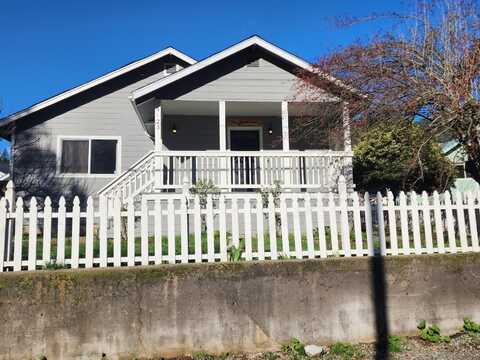 6123 Sacramento Ave, Dunsmuir, CA 96025