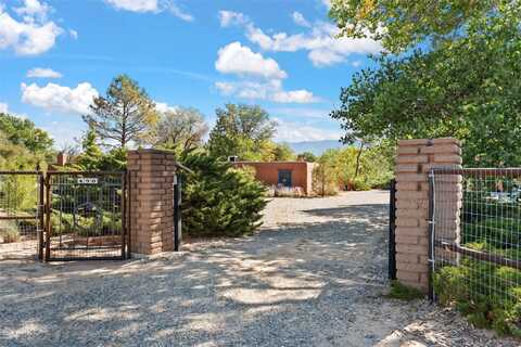 490 El Camino Campo, Corrales, NM 87048