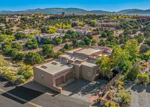 9 Calle Loma, Santa Fe, NM 87507