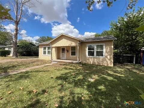 628 Baker, Seguin, TX 78155