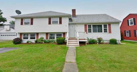 34 Underwood Lane, Middletown, RI 02842